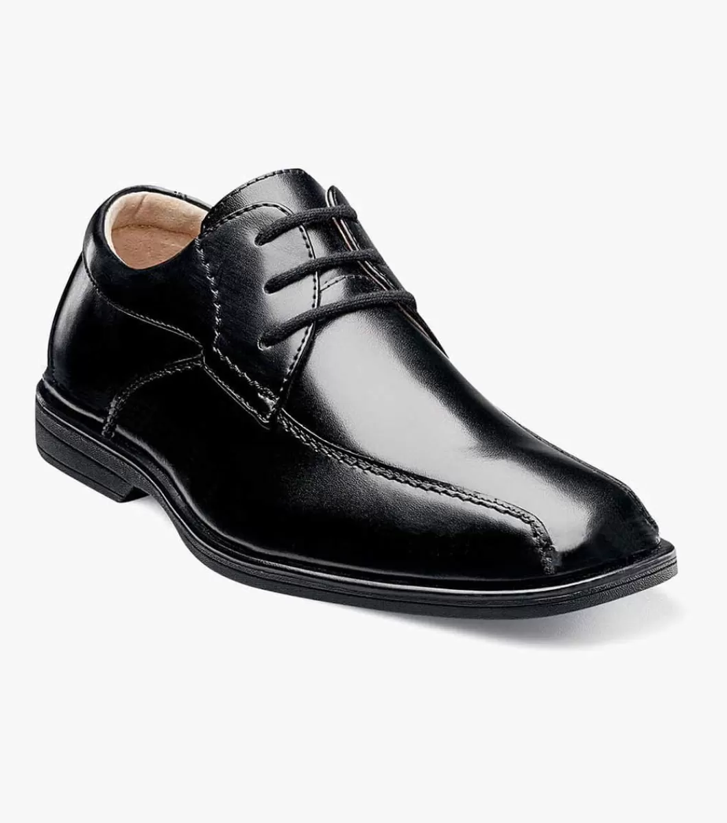 Shop Florsheim Reveal Jr. Black